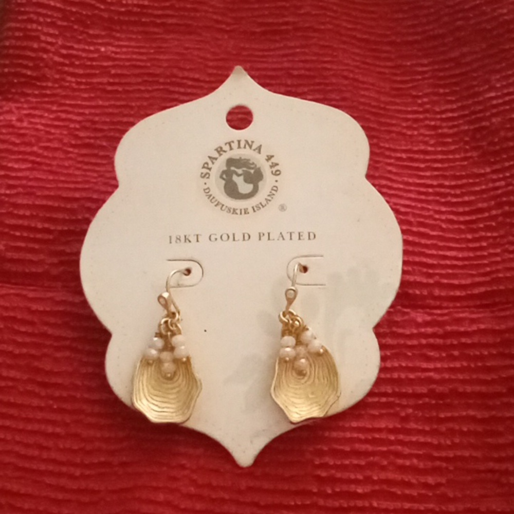 Oyster Alley Earrings